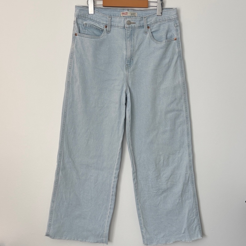 Levi’s Wide Leg Jeans size 8 29 High Rise
